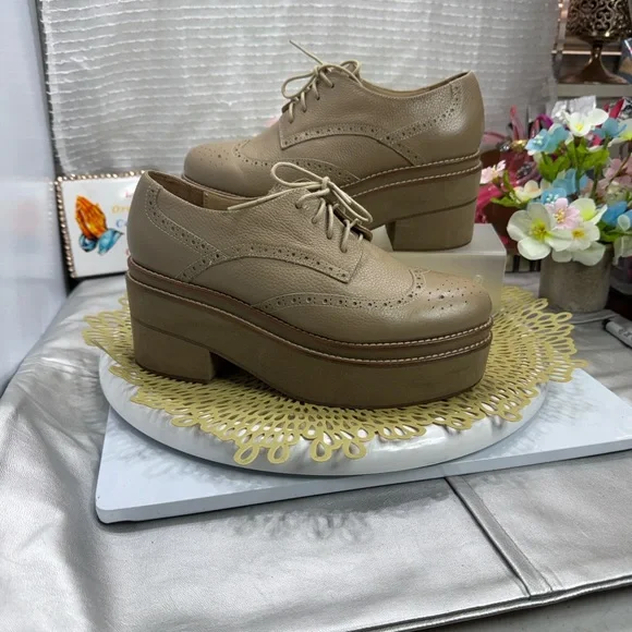 (E) DONNA CATTIVA Women's Platform Oxford Shoes leather with Laces,Size 7/6.5USA - Picture 1 of 13